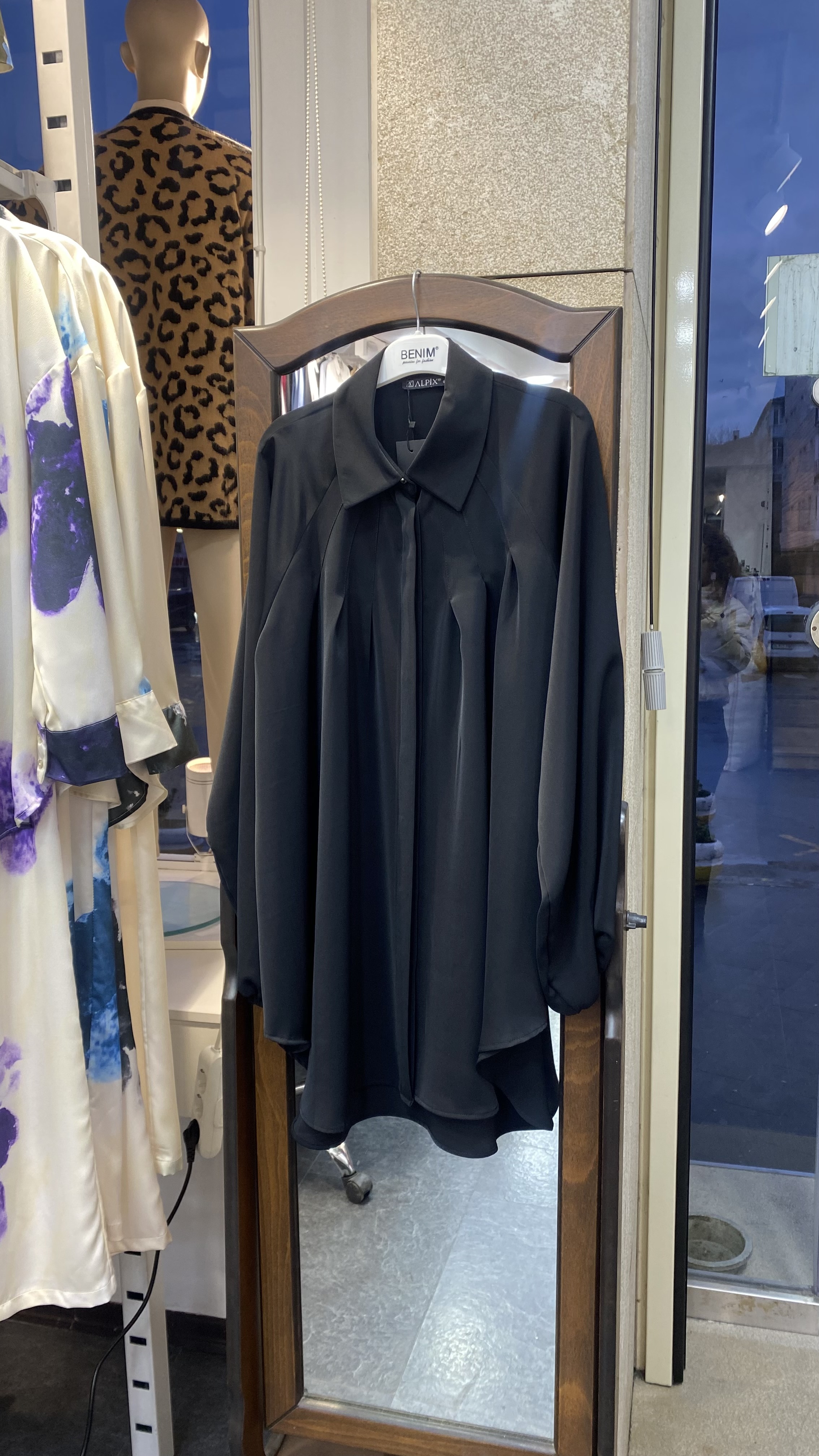 Oversize Kesim Balon Kol Uzun Piliseli Şık Kadın Tunik Gömleği