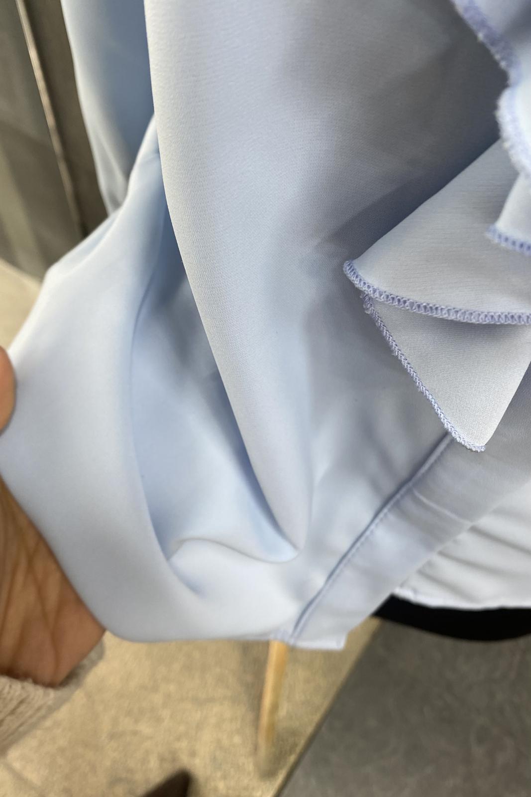 Yakası Taşlı Basic İç Göstermeyen Şık Gömlek